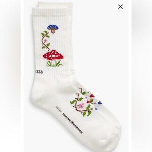 SOCKSSS NEW White Trolls Socks Gender Inclusive